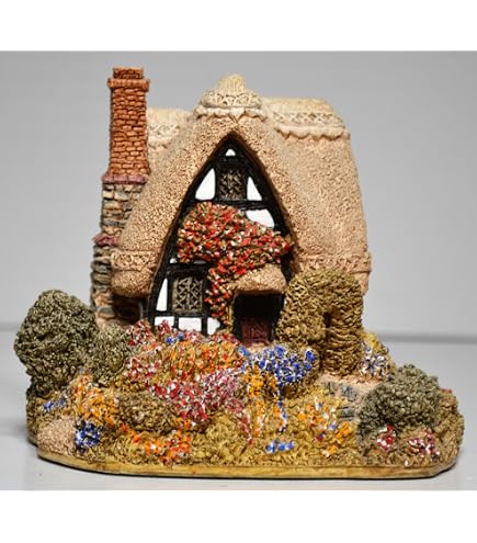 Lilliput Lane Summer Days, Made In England : Amazon.co.uk: Home